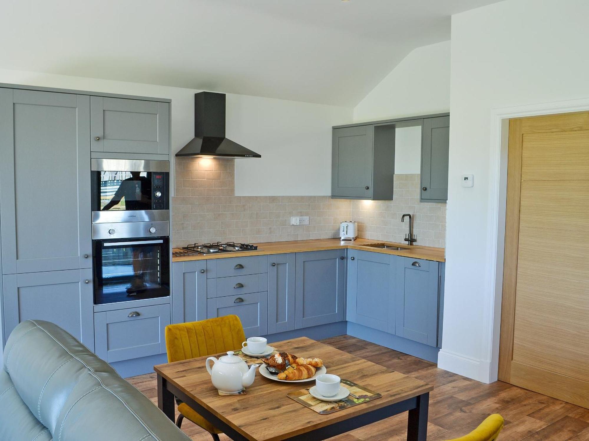 Harrys Den Villa แชเปิลเซนต์เลนเนิร์ดส์ ภายนอก รูปภาพ