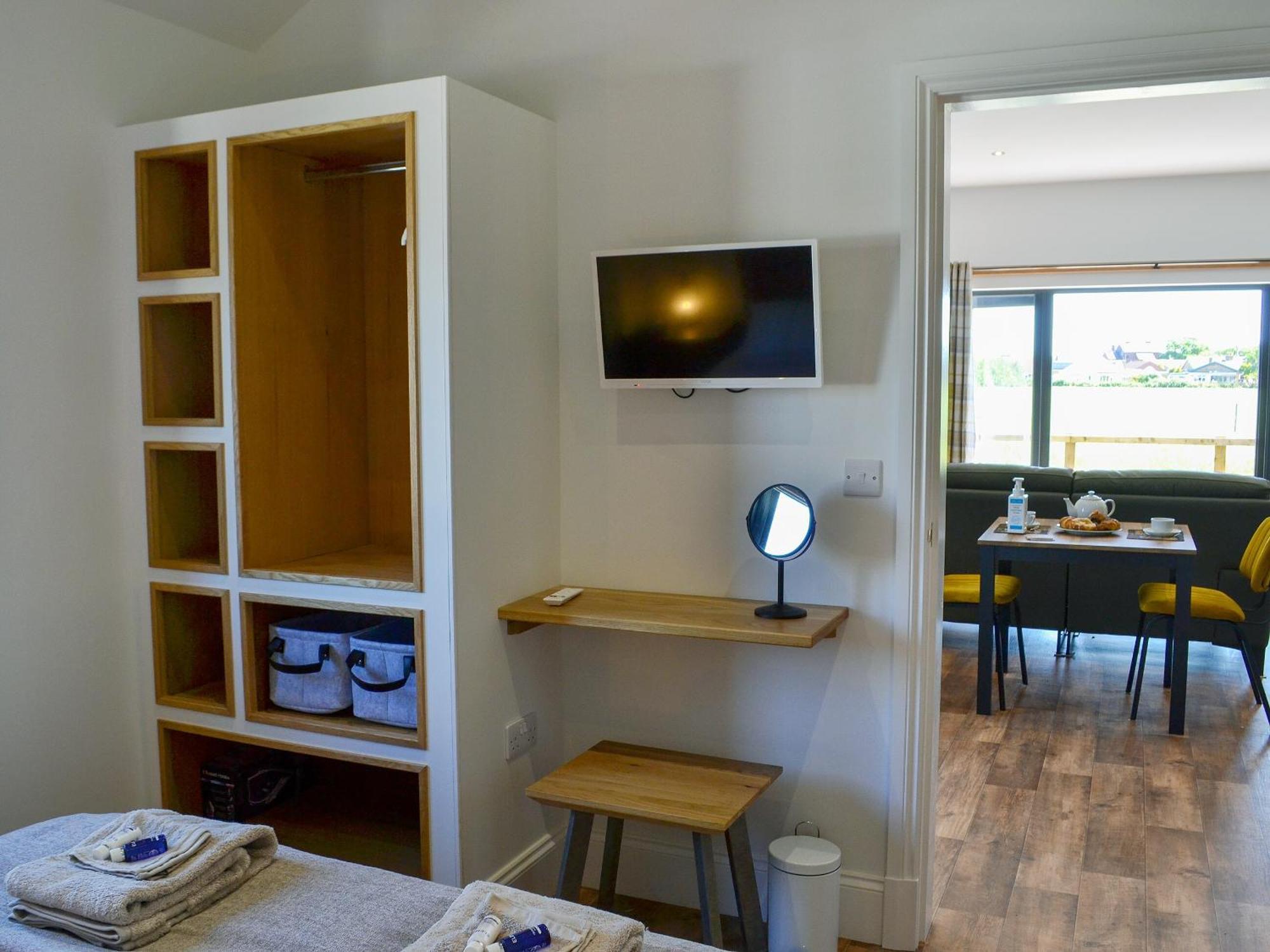 Harrys Den Villa แชเปิลเซนต์เลนเนิร์ดส์ ภายนอก รูปภาพ