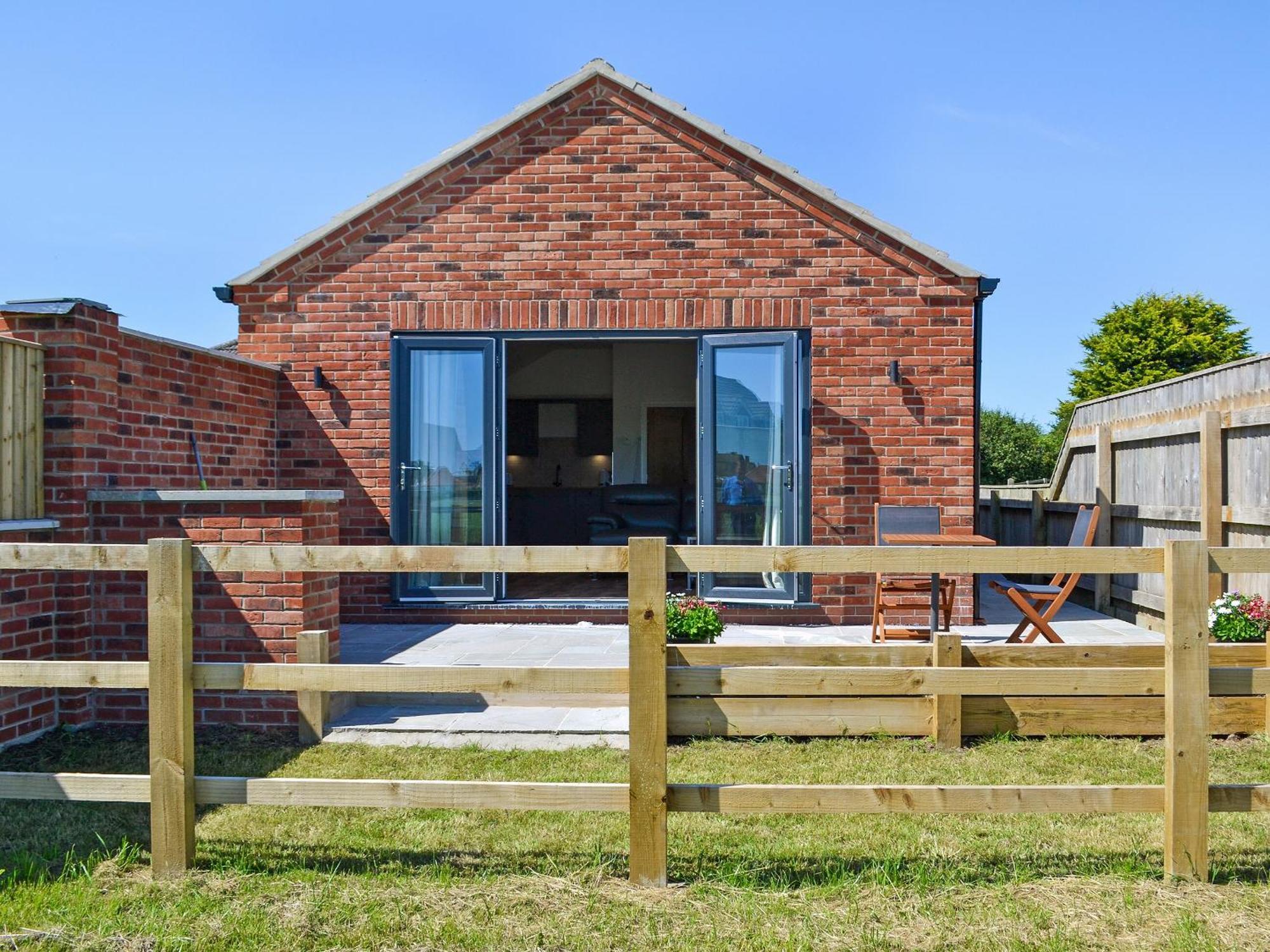 Harrys Den Villa แชเปิลเซนต์เลนเนิร์ดส์ ภายนอก รูปภาพ